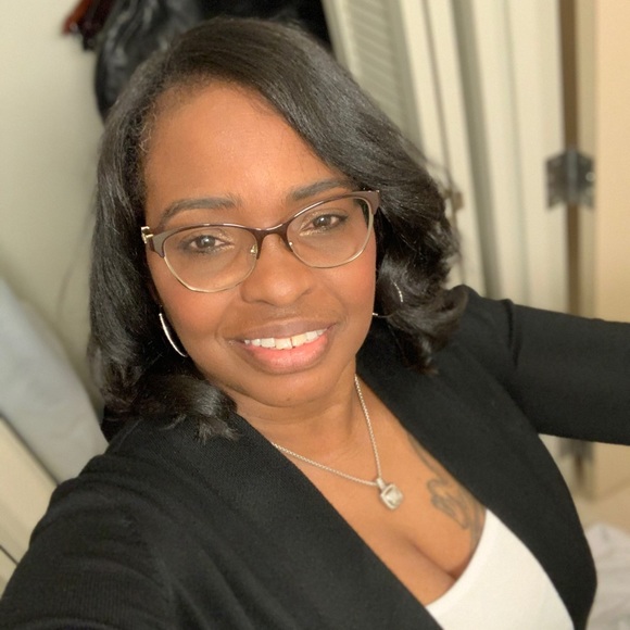 Meet your Posher, Bee - Picture 1 of 7